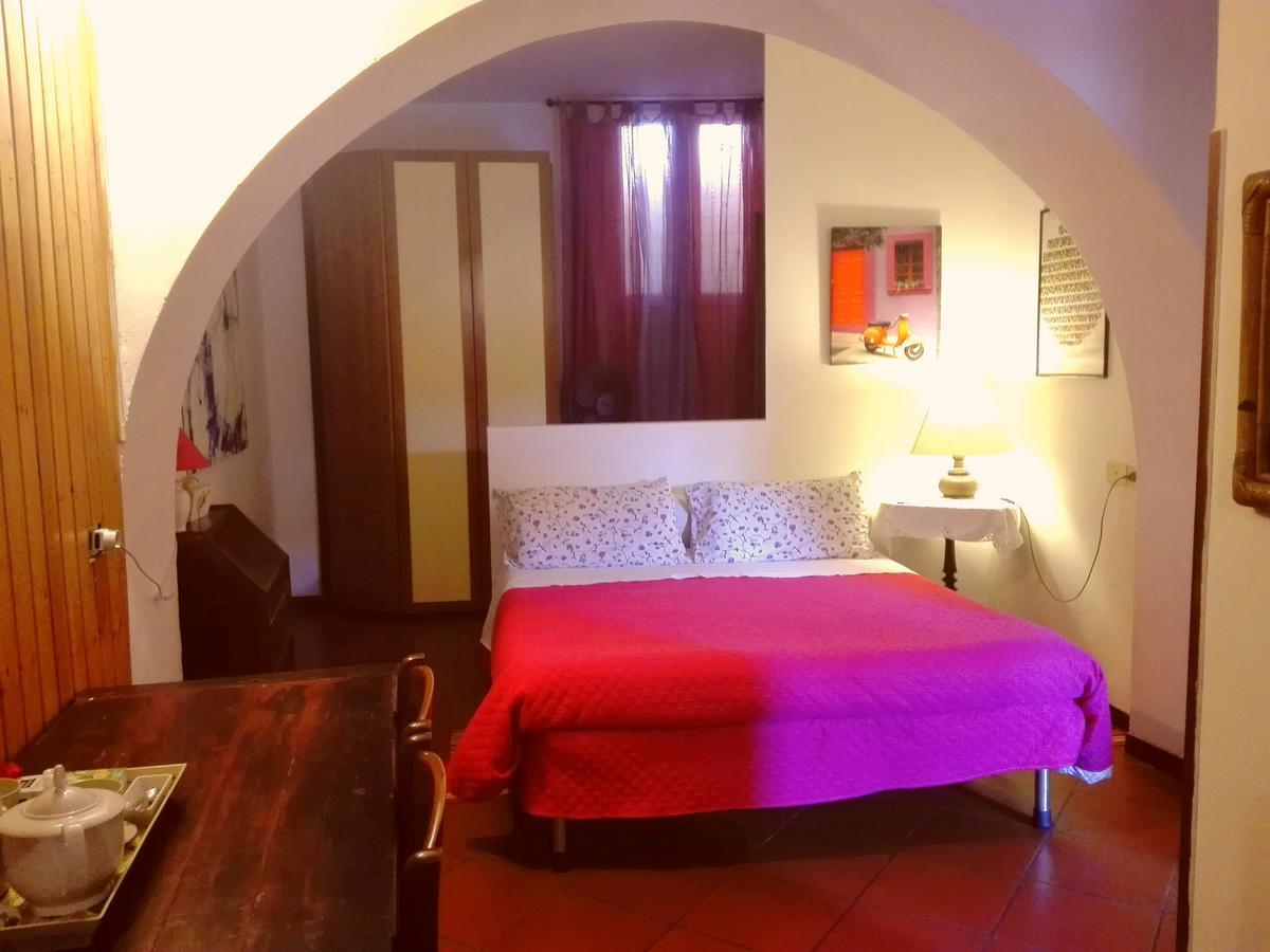 Al Giardino Di Alice Bed & Breakfast เปรูจา ภายนอก รูปภาพ