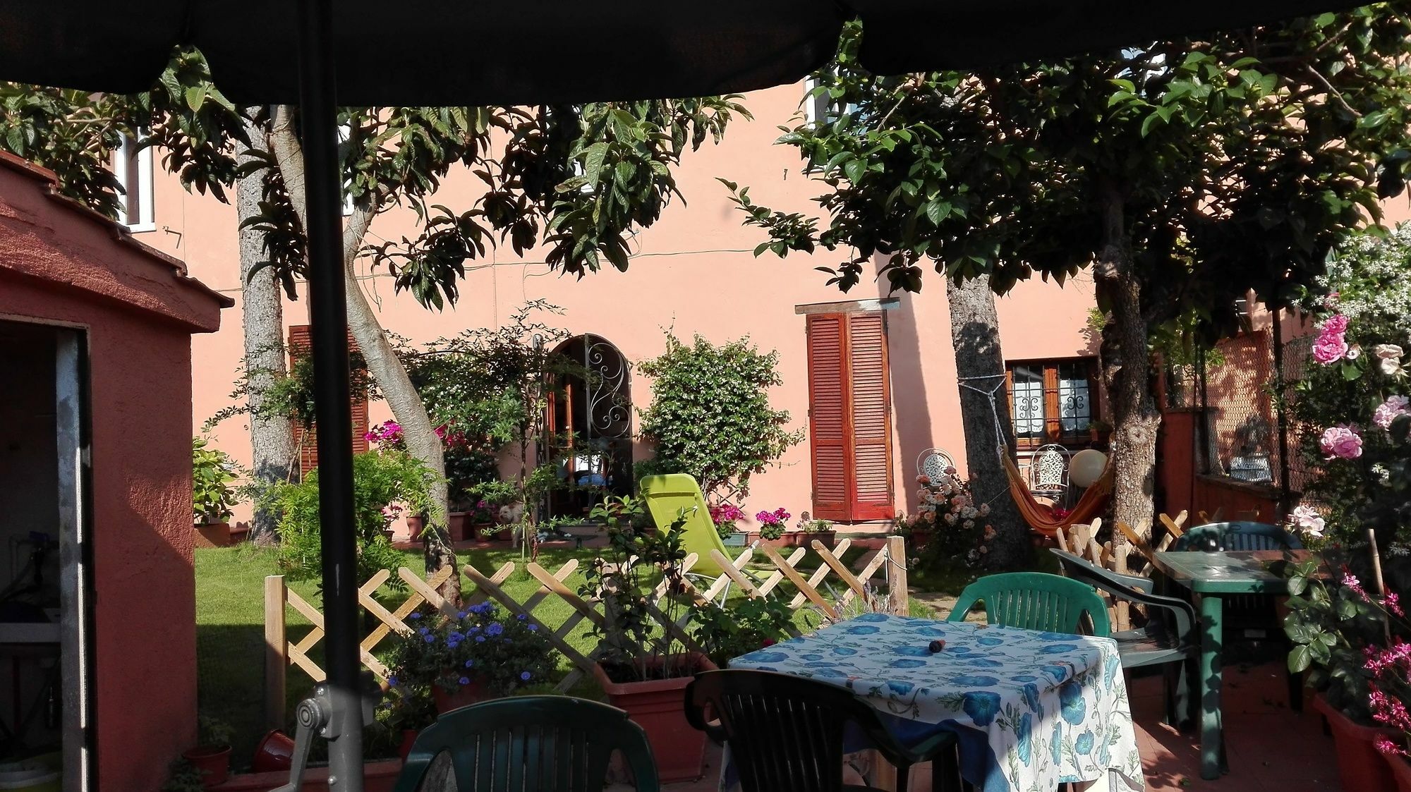 Al Giardino Di Alice Bed & Breakfast เปรูจา ภายนอก รูปภาพ