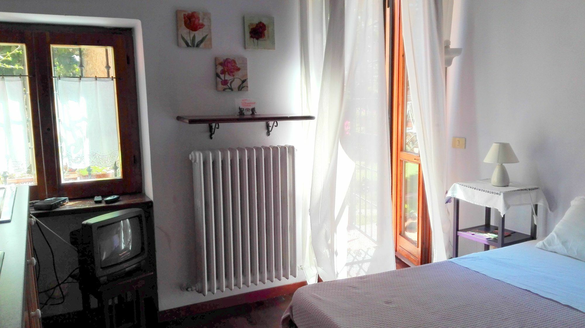 Al Giardino Di Alice Bed & Breakfast เปรูจา ภายนอก รูปภาพ