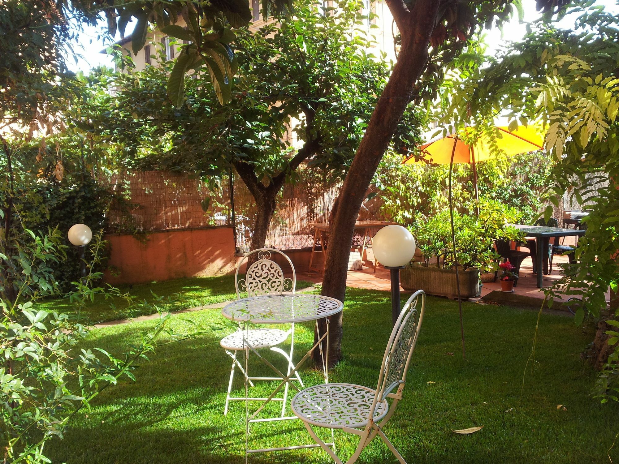 Al Giardino Di Alice Bed & Breakfast เปรูจา ภายนอก รูปภาพ