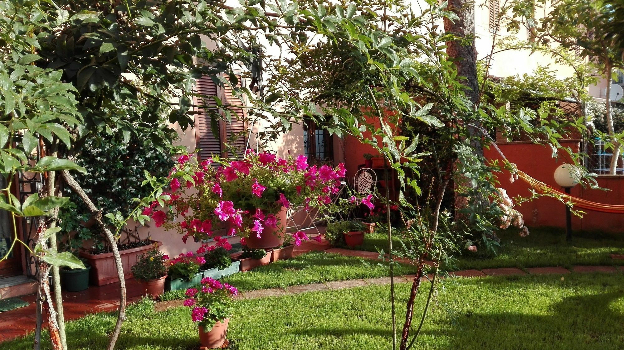 Al Giardino Di Alice Bed & Breakfast เปรูจา ภายนอก รูปภาพ