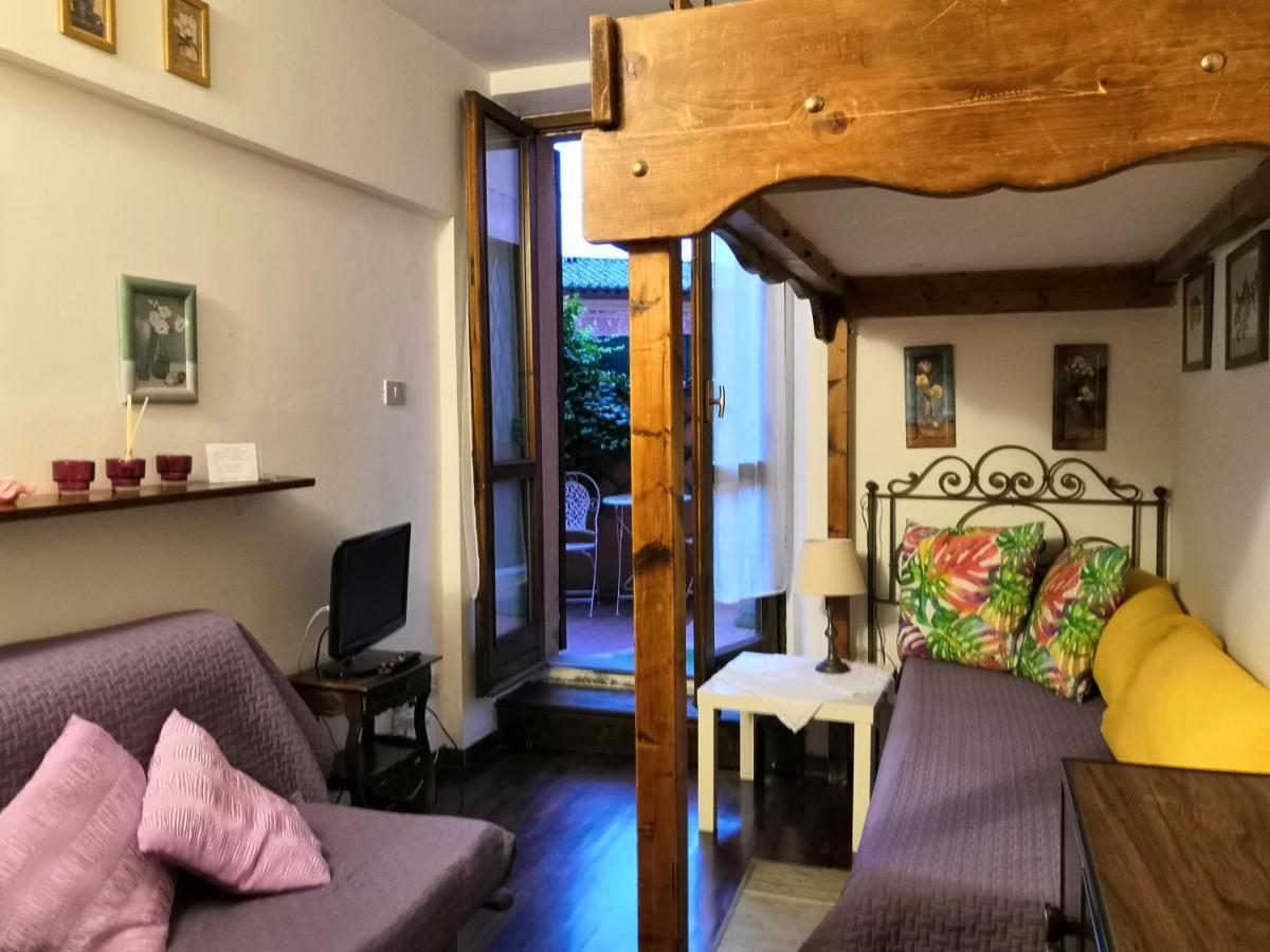Al Giardino Di Alice Bed & Breakfast เปรูจา ภายนอก รูปภาพ